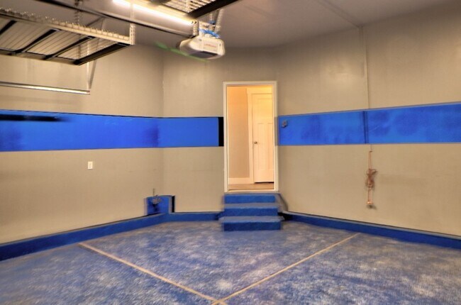 Photo - 7440 N Hutch Ln