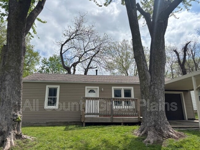 Building Photo - 1219 N 51st St