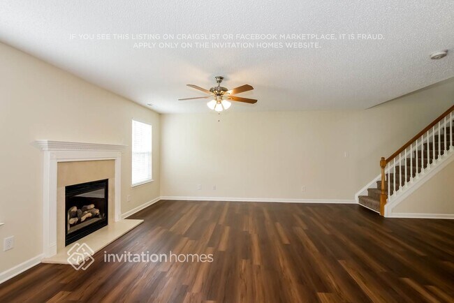 Photo - 10728 Glenluce Ave