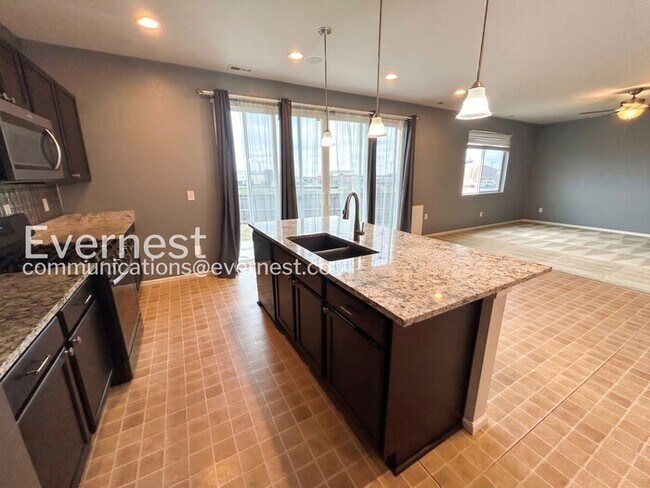 Photo - 2560 Gobi Dr