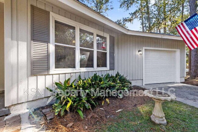 Photo - 286 Cushing Dr