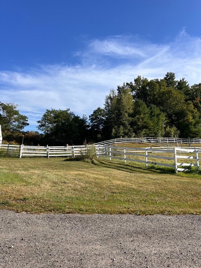 555 Fort Hill Rd Unit B