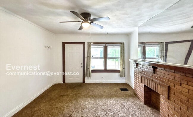 Photo - 661 S Burgess Ave