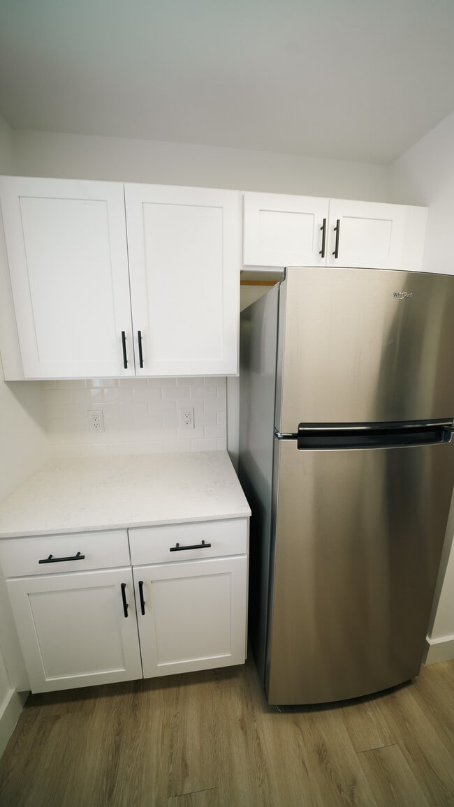 Kitchen with Electric Appliances