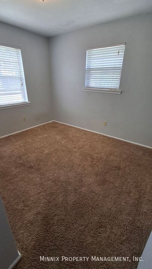 Photo - 2813 John Dr