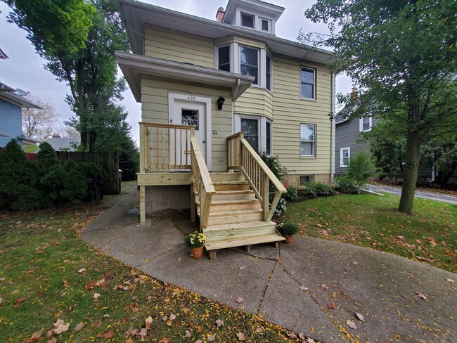 Photo - 407 S Hough St Rental