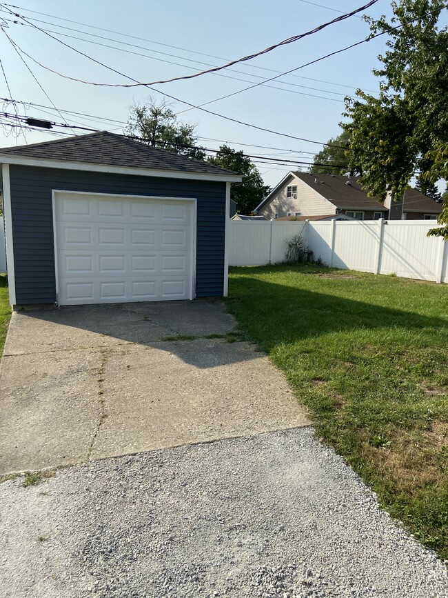 Photo - 7532 Jefferson Ave