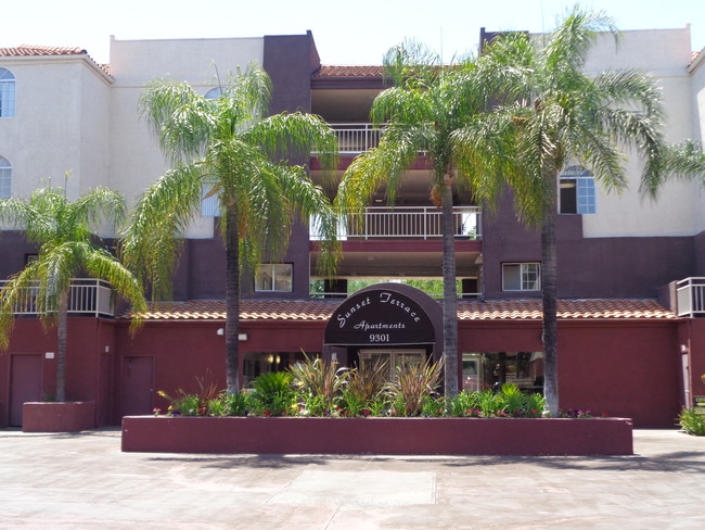 Lobby entrance - Sunset Terrace Apartments Homes