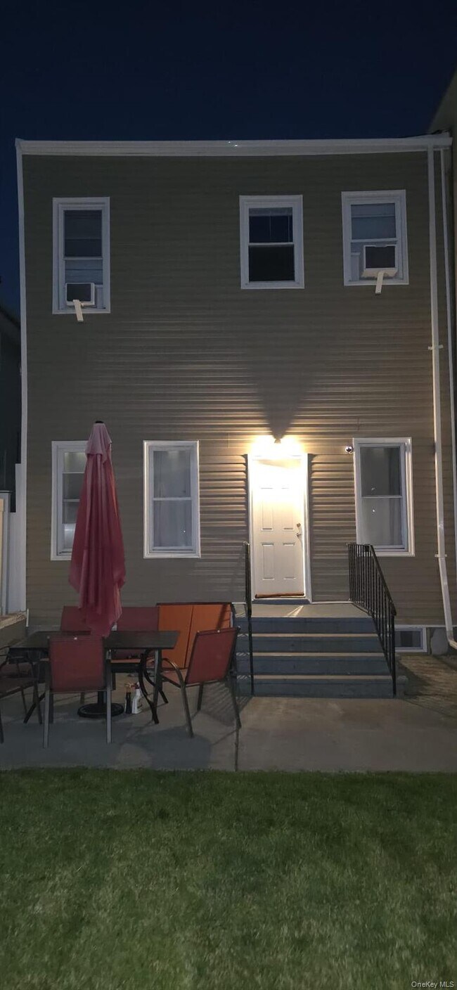 Photo - 172-11 Baisley Blvd