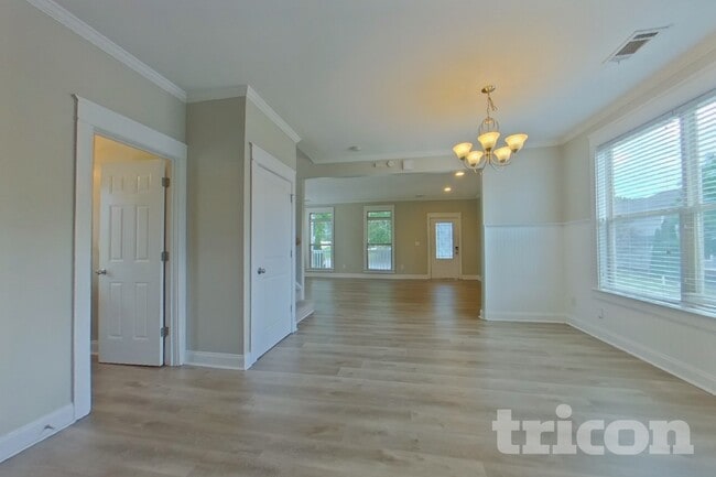 Photo - 2435 Center Pointe Cir SW