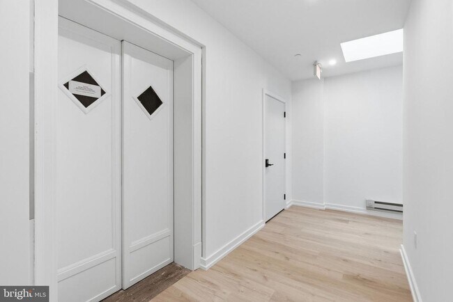 Building Photo - 1232 Chancellor St Unit 3A