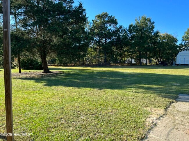 Photo - 16220 NC-27