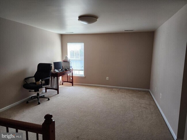 Photo - Large House in CR