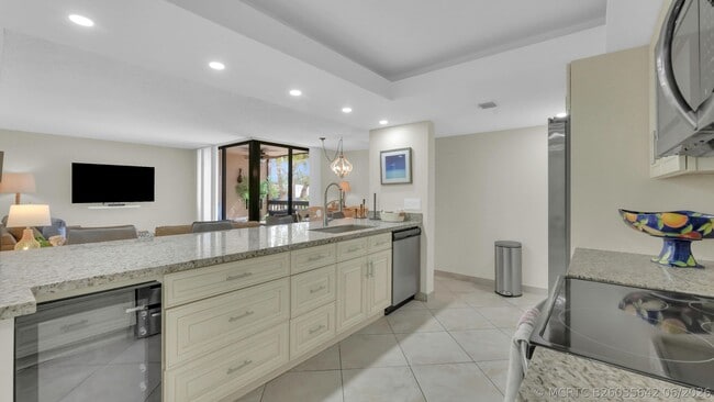 Photo - 450 Egret Cir Unit 9207