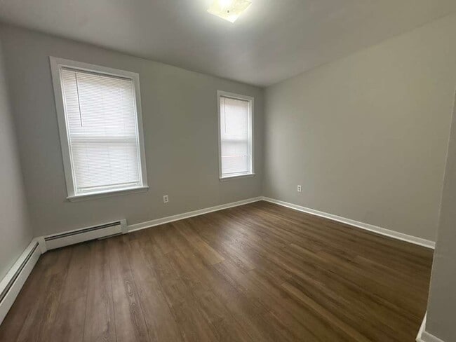 Photo - 886 Dixwell Ave Unit 2L