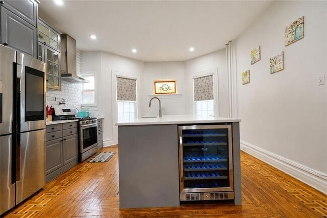 Photo - 1112 Beverley Rd