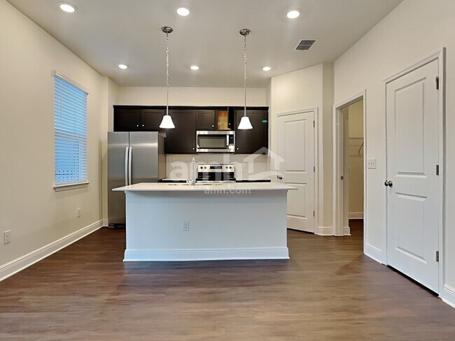 Photo - 27430 St Andrews Ave