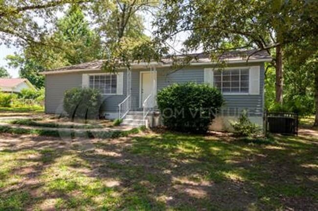 Photo - Flexible 3BR/2BA or 2BR + Den Home