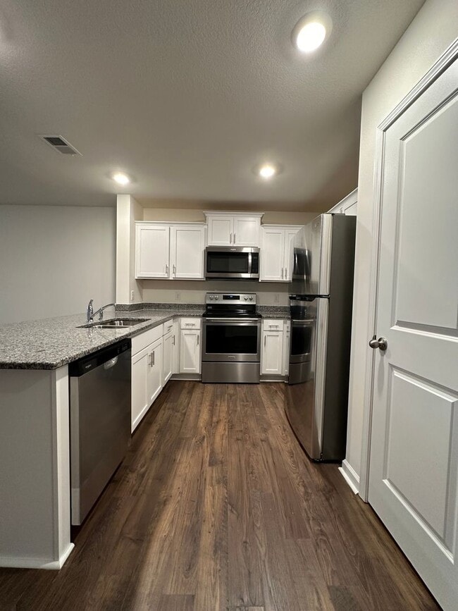 Photo - 3 Bedroom / 2.5 Bath Townhome Kingsport, TN