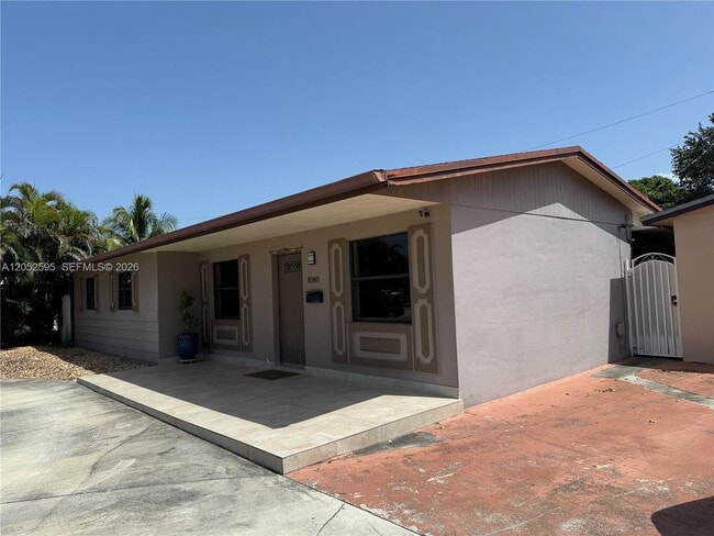 Building Photo - 8240 NW 181st St Unit 1