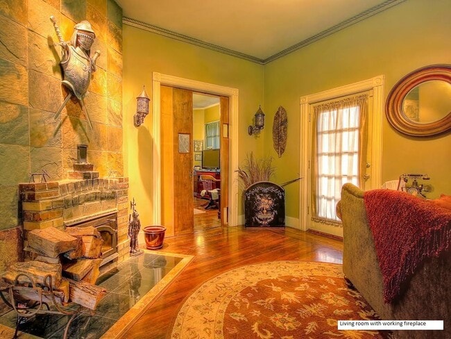 Photo - 428 Hawthorne Ave