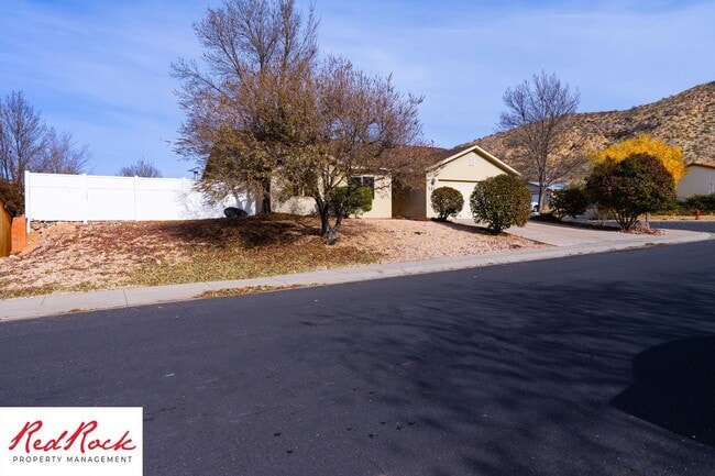 Photo - Inviting 3-Bedroom Home with Garage and Pr...
