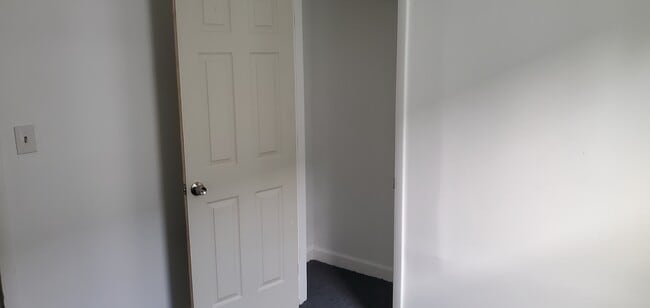 Photo - 10520 S Perry Ave