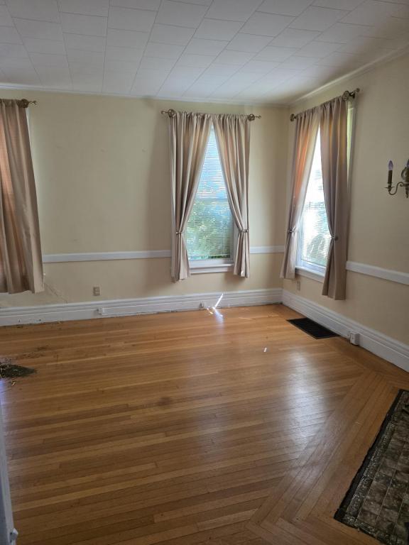 Photo - 128 Market St