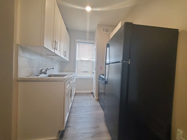 122 Wade St 13