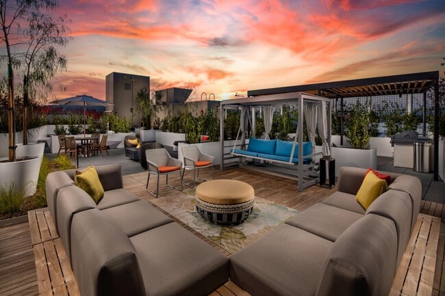 Photo - Catherine Santa Monica