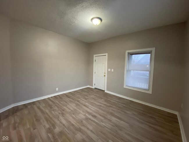 Photo - 326 N Elder Ave