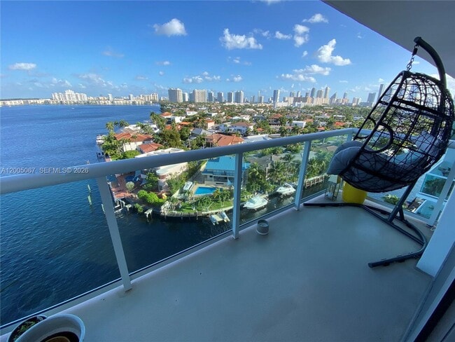 Building Photo - 2841 NE 163rd St Unit 1007