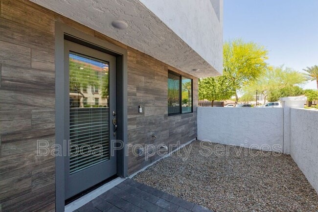 Photo - 1318 S 105th Pl