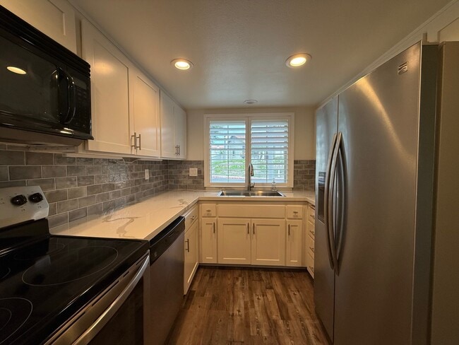 Photo - 6917 Pear Tree Dr