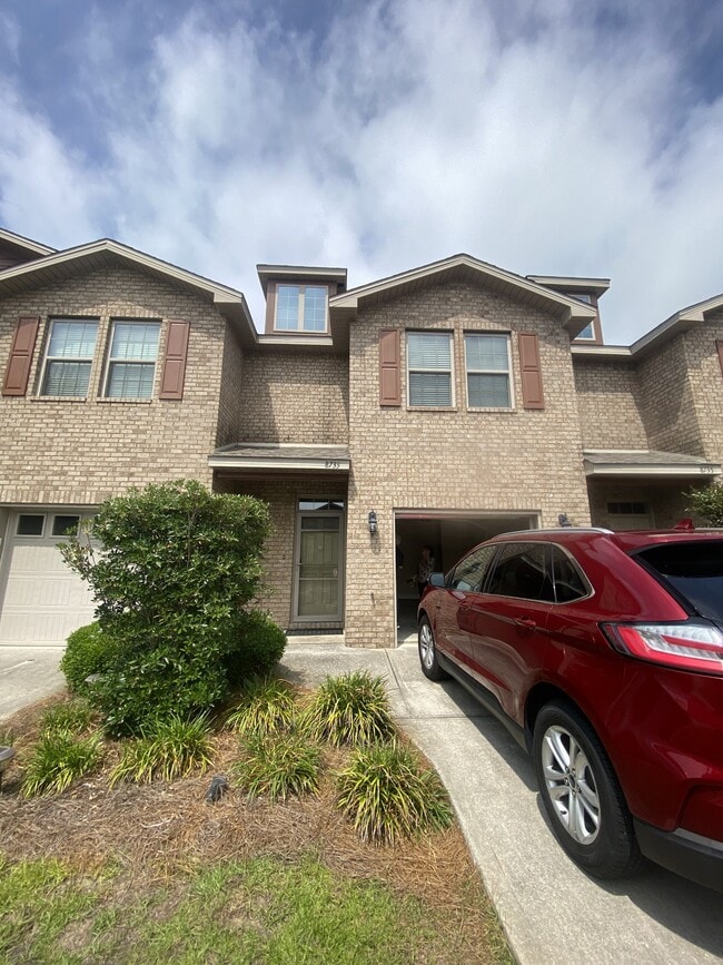 Building Photo - 8733 Brown Pelican Cir