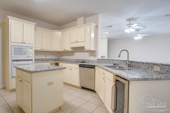 Photo - 3461 Oakmont Dr