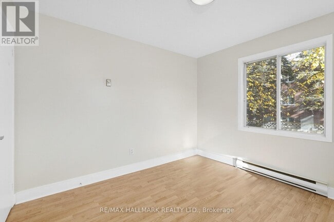 Photo - 170 Grove St E Unit 102