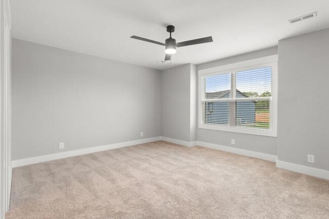 Photo - 504 Jonathan Wade Cir