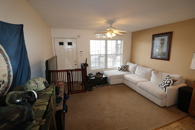 Building Photo - 1211 Grants Dr Unit 3105 Rental