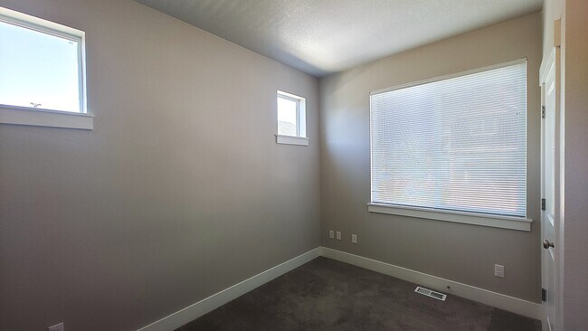 Photo - 17542 SW Sunview Ln