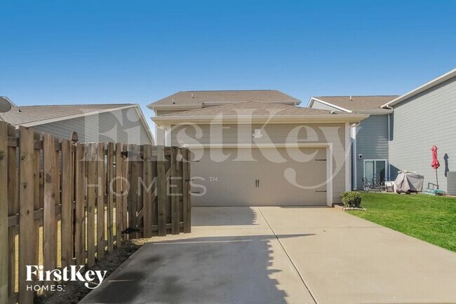 Photo - 8137 Kalson St