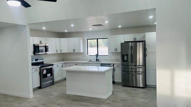 Photo - 2638 N 87th Ter