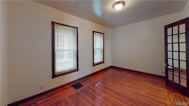Building Photo - 558 Breckenridge St Rental