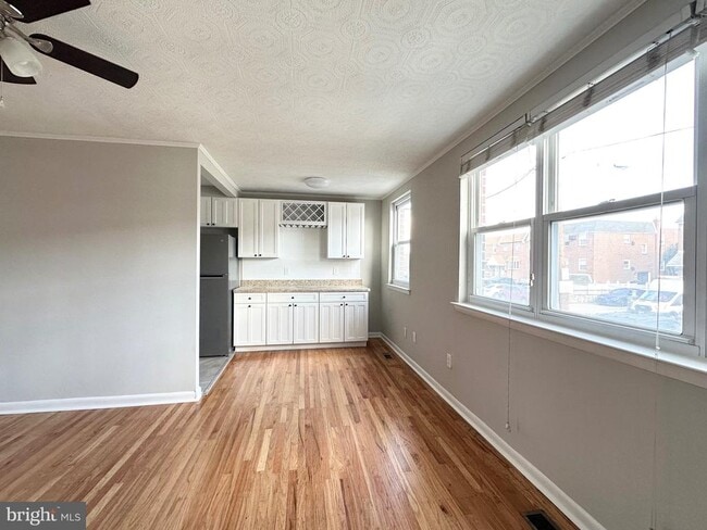 Photo - 3746 Genesee Dr