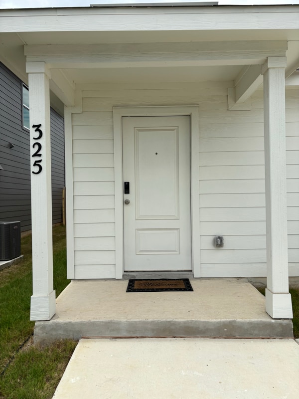 Photo - 325 Alligator Crk