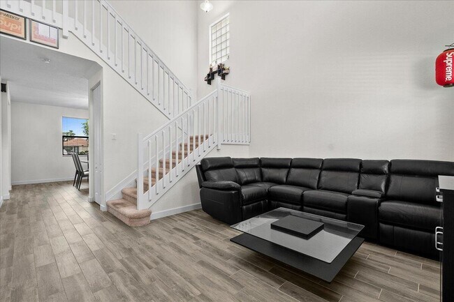 6021 Night Heron Ct
