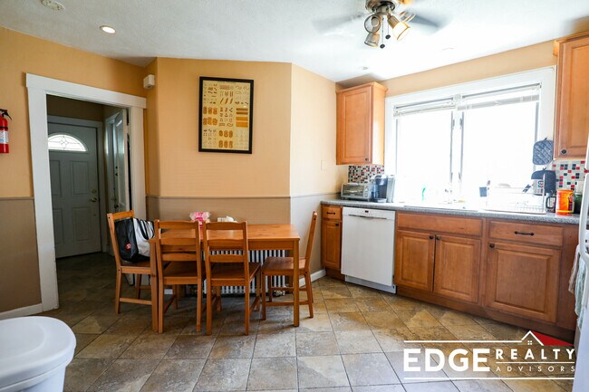 Photo - 41 Donnybrook Rd