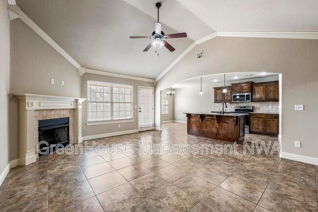 Photo - 2907 SW Tanglewood Ave