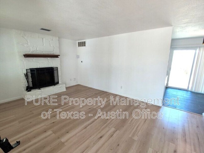 Photo - 3413 Lynridge Dr