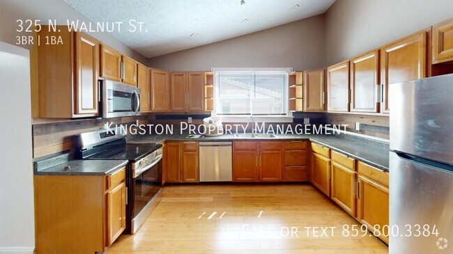 Building Photo - 3 bedroom 1 bathroom for rent! 1/2 off sec... Rental